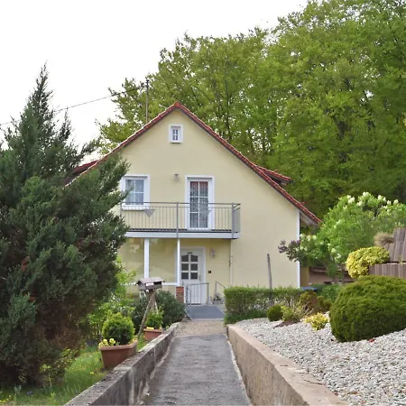Charming In G Weinstein With Private Garden Apartment